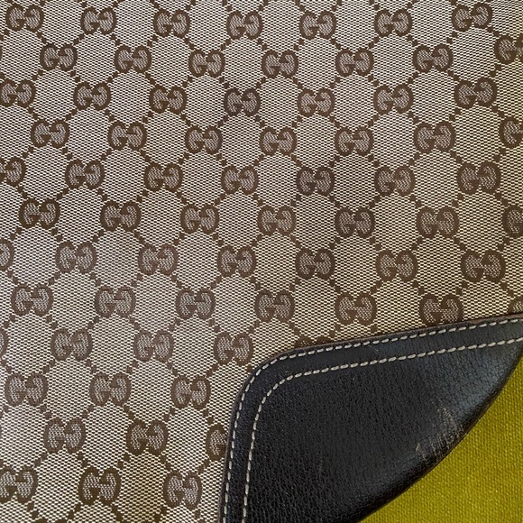 Authentic Gucci Monogram Bag - Picture 13 of 13